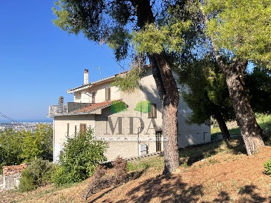Foto Appartamento in Contrada San Giovanni, Colonnella di 85 m² in vendita