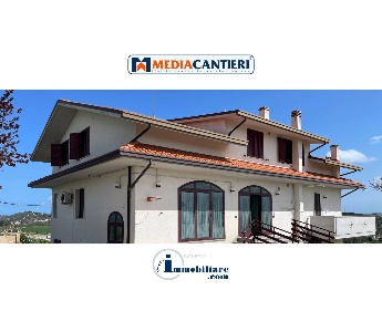 Foto Villa singola in CONTRADA COLLE DI GIOGO, Moscufo di 373 m² in vendita