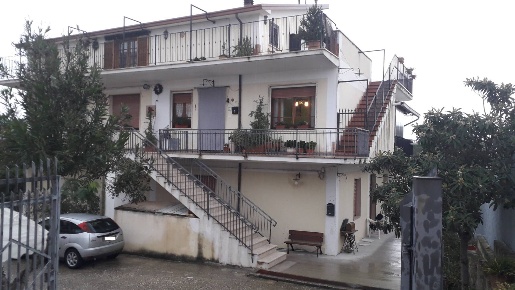 Foto Appartamento in Strada Proviciale 80, Scafa di 94 m² con 4 locali