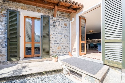 Foto Appartamento in Via Parrocchiale, Bellagio di 90 m² con 3 locali