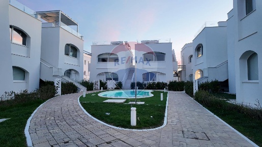 Foto Appartamento in Via Loreto, Numana di 73 m² con 4 locali in vendita