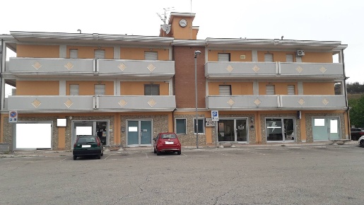 Foto Appartamento in Piazza Mahatma Gandhi, Alanno di 62 m² con 3 locali