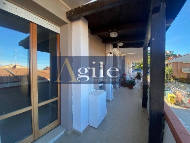 Foto Appartamento in via garibaldi, Acquaviva Picena di 100 m² con 4 locali