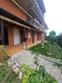 Foto Appartamento in Via De Gasperi, Altidona di 80 m² con 3 locali