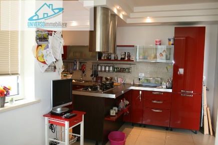 Foto Villa unifamiliare in via dante alighieri, Acquaviva Picena di 410 m²