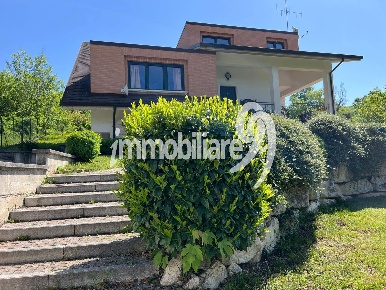 Foto Villa unifamiliare in Via Valle Partina, Scoppito in vendita