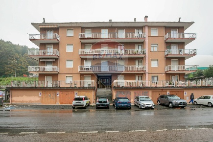 Foto Appartamento in VIA ROMITORIO, Masone di 90 m² con 5 locali in vendita