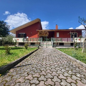 Foto Villa a schiera a Aiello del Sabato di 90 m² con 3 locali in vendita
