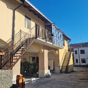 Foto Appartamento in via nardi, Basiano di 100 m² con 3 locali in vendita