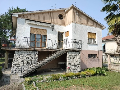 Foto Villa singola in Via Decima, Romans d'Isonzo di 220 m² con 5 locali