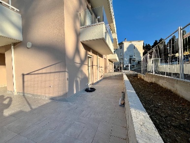 Foto Appartamento in Via Mazzini, Acquaviva Picena di 46 m² con 2 locali