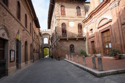 Foto Appartamento in via soccini, Buonconvento di 280 m² con 4 locali