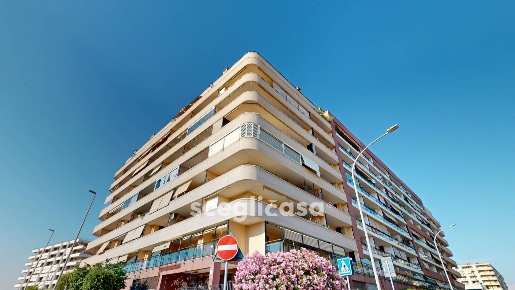 Foto Appartamento in Via Luigi De Marchi, Roma Fonte Laurentina di 50 m²