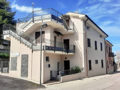 Foto Appartamento in via D'Annunzio, Colonnella di 70 m² con 3 locali
