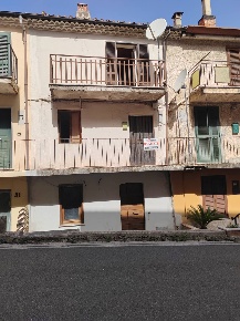 Foto Appartamento in Via Dante Alighieri, Maenza di 80 m² con 7 locali