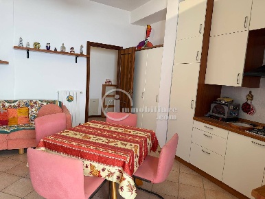 Foto Appartamento in Via Garibaldi, Spotorno di 75 m² con 2 locali