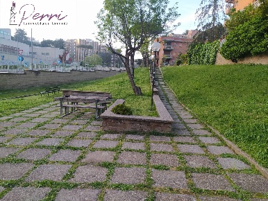 Foto Appartamento in via Enrico di San Martino  Valperga, Roma di 135 m²