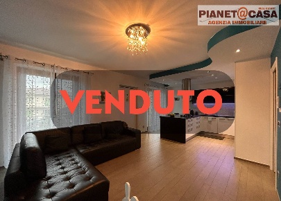 Foto Appartamento in via Salaria, Colli del Tronto di 370 m² con 6 locali