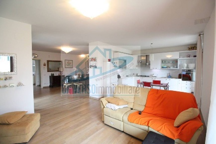 Foto Villa a schiera in strada provinciale 18, Colli del Tronto di 262 m²
