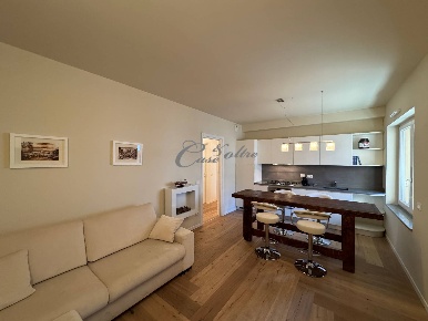 Foto Appartamento in Via Andrea Stoppani, Menaggio di 70 m² con 3 locali