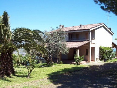 Foto Villa singola in Fratte Grandi, Colonnella di 300 m² con 6 locali