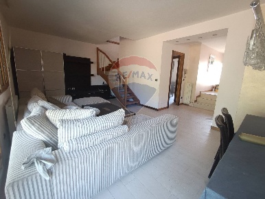 Foto Villa a schiera a Torrevecchia Pia di 131 m² con 4 locali in vendita