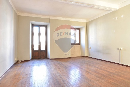 Foto Appartamento in Via V. Veneto, Ornavasso di 77 m² con 2 locali