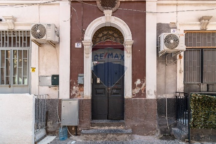 Foto Appartamento in Via Cesare Abba, Catania di 70 m² con 2 locali