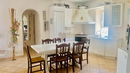 Foto Appartamento in Via dei colli, Colonnella di 98 m² con 4 locali