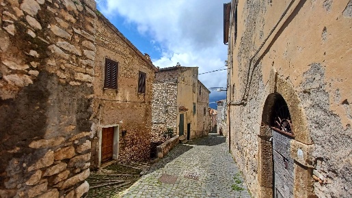 Foto Appartamento in Via Cesare Battisti, Maenza di 45 m² con 3 locali