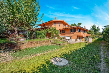 Foto Villa singola in Via San Cataldo, San Giovanni Incarico di 470 m²