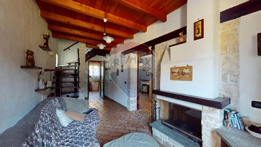 Foto Appartamento in Via valle Stura, Masone di 97 m² con 6 locali