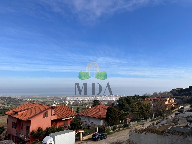 Foto Appartamento in Contrada San Martino, Colonnella di 80 m² con 3 locali