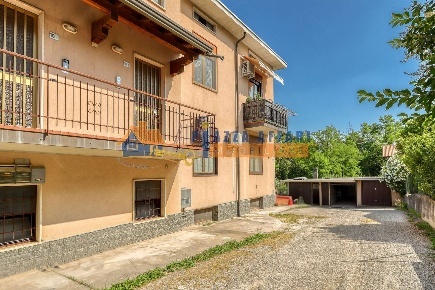 Foto Appartamento in via Risorgimento, Oggiona con Santo Stefano di 147 m²