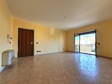 Foto Appartamento in Viale dei feaci, Squillace di 120 m² con 3 locali