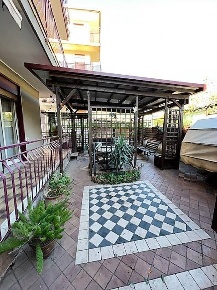 Foto Appartamento in Via Pio La Torre, Gaggi di 198 m² con 6 locali
