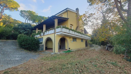 Foto Villa singola in via truentina, Colonnella di 170 m² con 6 locali