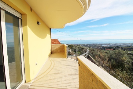 Foto Appartamento in via dei colli, Colonnella di 65 m² con 3 locali
