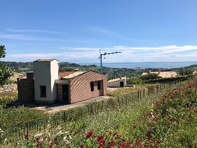 Foto Villa singola in Acquaviva Picena, Acquaviva Picena di 600 m²