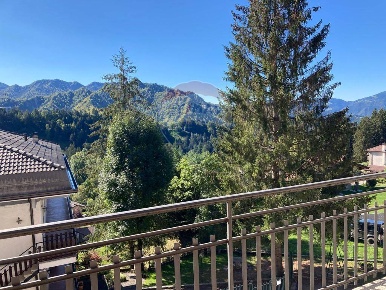 Foto Appartamento a Castione della Presolana di 70 m² con 3 locali
