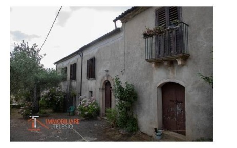 Foto Villa unifamiliare in Via del Carmine, Marano Marchesato di 400 m²