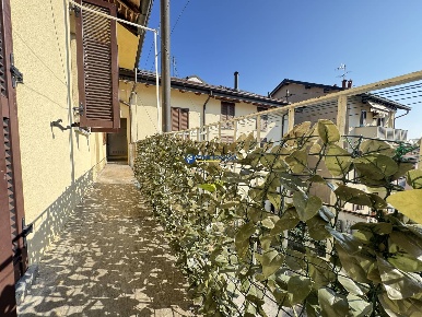 Foto Appartamento in VIA SAN FRANCESCO D'ASSISI, Ronco Briantino di 85 m²