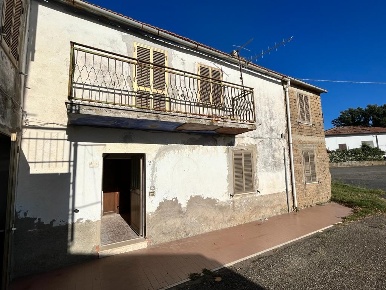 Foto Appartamento a Sorano di 150 m² con 1 locali in vendita