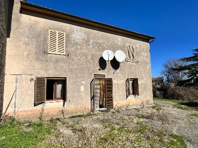 Foto Appartamento a Sorano di 115 m² con 5 locali in vendita
