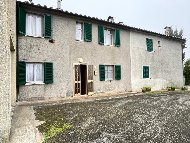 Foto Appartamento a Sorano di 109 m² con 4 locali in vendita