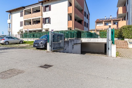 Foto Appartamento in Via Don Francesco Donati, Casirate d'Adda di 86 m²