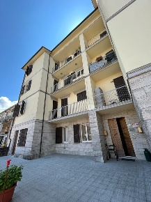Foto Appartamento a Sorano di 90 m² con 4 locali in vendita
