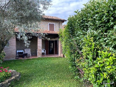 Foto Appartamento in Ariolla, Neviano degli Arduini di 91 m² con 3 locali