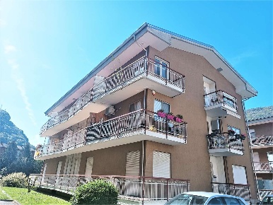 Foto Appartamento in Via Repubblica, Pont-Saint-Martin in vendita