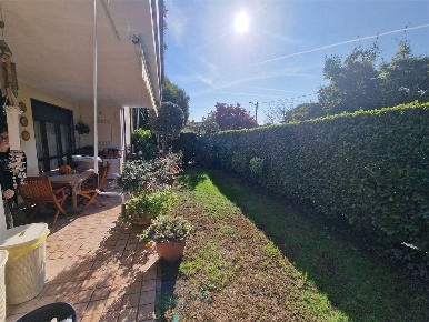 Foto Appartamento in via Diaz, Brebbia di 119 m² con 3 locali in vendita